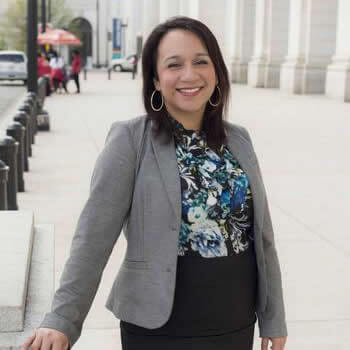 Irma Pérez - industry - in Monterey Park, CA