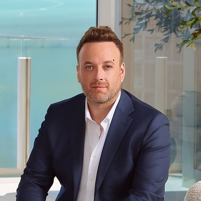 Leon Damjanovic - Spanish Speaking agent in Miami FL