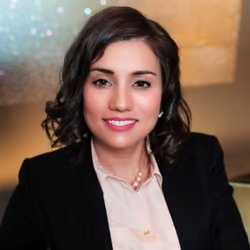 Lesley Irizarry-Hougan - Woman lawyer in Seattle WA