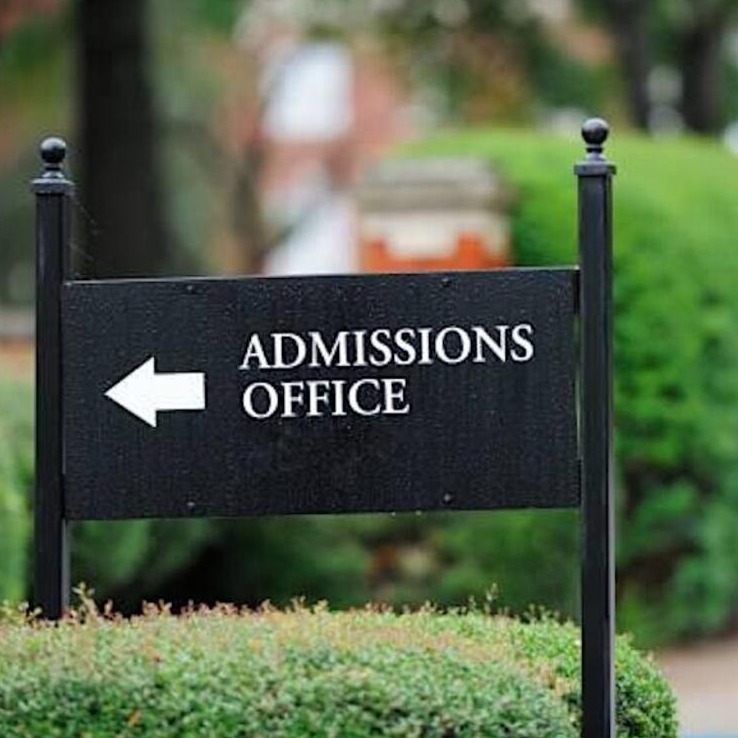 Navigating the College Admissions Process as a Jewish Student