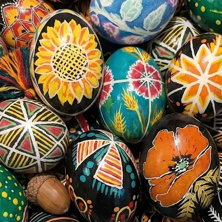 The Art of Ukrainian Pysanka: Experience an Ancient Wax-Dying Technique