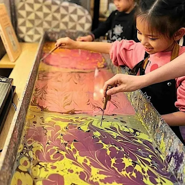 Water Marbling Workshop in Manhattan, NY